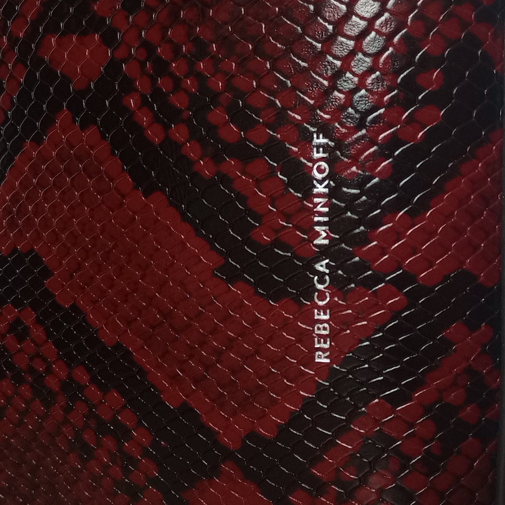 🆕 REBECCA MINKOFF "RED APPLE" SNAKE SKIN EMBOSSED LEATHER CROSSBODY CHAIN TOTE - Picture 6 of 12